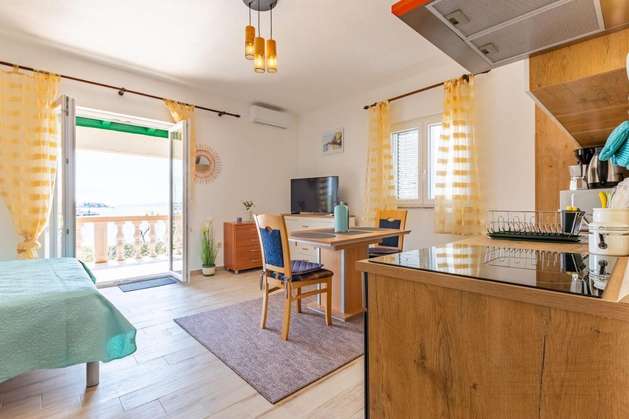Mare-More Studio W Balcony And Beach Front And View Zadar Eksteriør billede