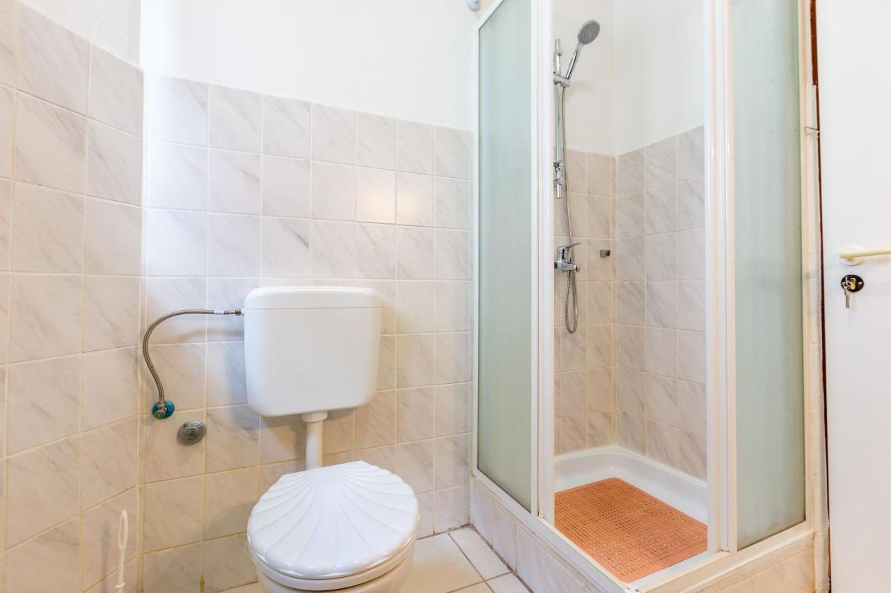 Mare-More Studio W Balcony And Beach Front And View Zadar Eksteriør billede